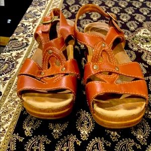 Unique Dansko sandals